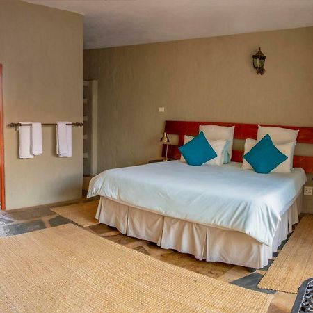 By Bush Telegraph Lodge Johannesburg Bagian luar foto