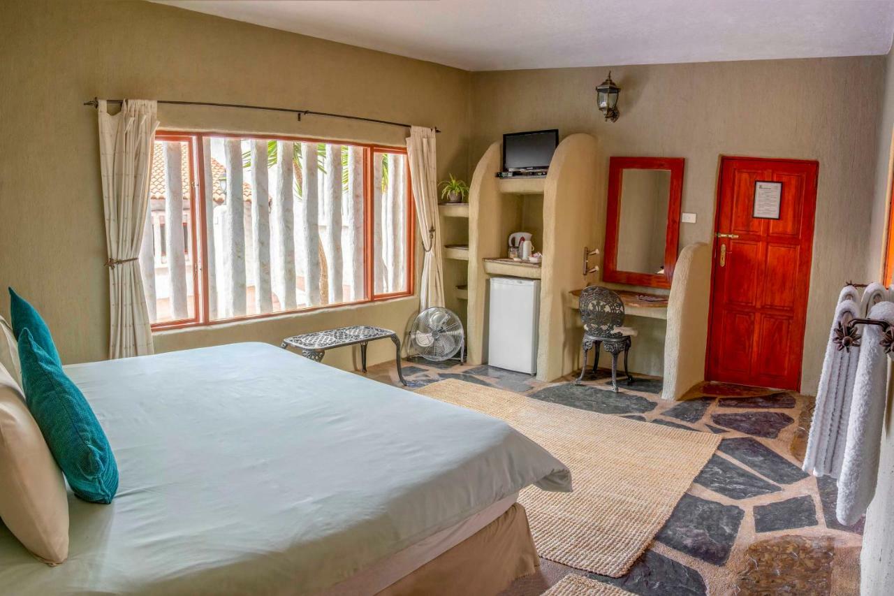 By Bush Telegraph Lodge Johannesburg Bagian luar foto