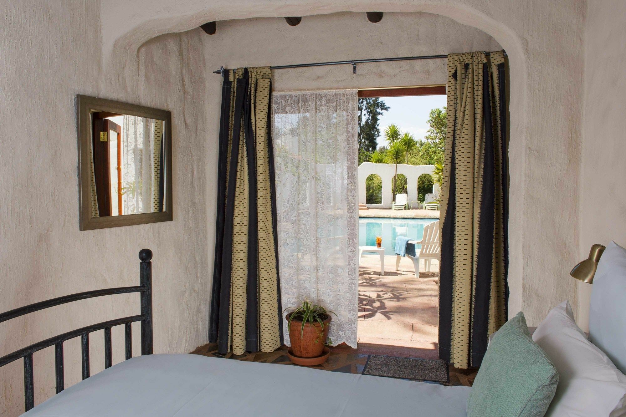 By Bush Telegraph Lodge Johannesburg Bagian luar foto