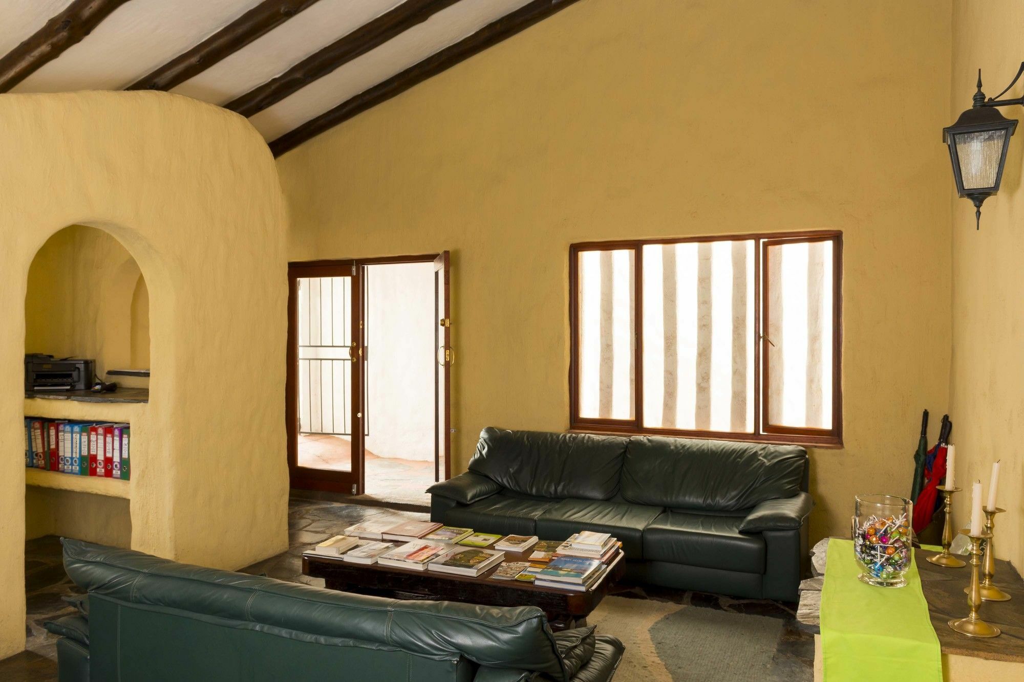 By Bush Telegraph Lodge Johannesburg Bagian luar foto